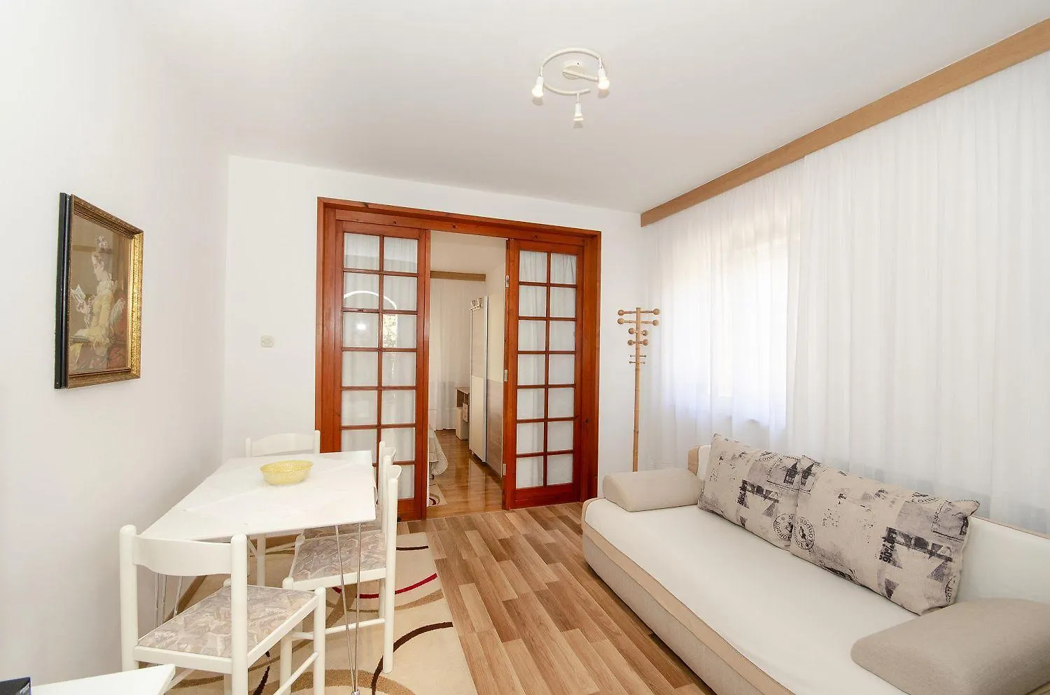 Helles Apartment Nur 20 Minuten Zum Strand Mit 2 Terrassen Rovinj